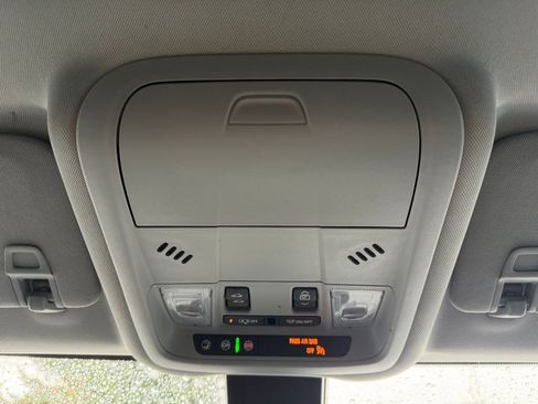 Used 2022 Chevrolet Equinox LT image 28