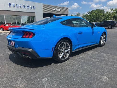 Used 2024 Ford Mustang GT Premium RWD image 6