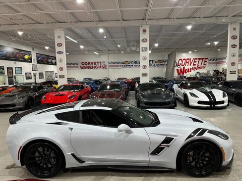 Used 2019 Chevrolet Corvette Grand Sport w/ Z07 Performance Package image 5