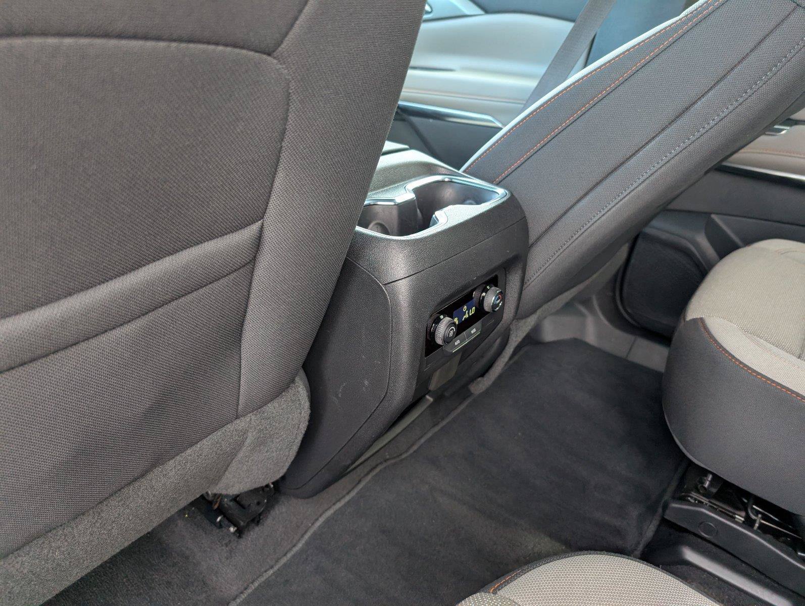 Used 2026 Chevrolet Traverse LT w/ Driver Confidence Package FWD image 32