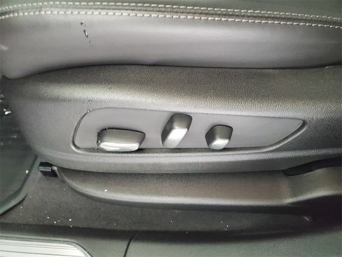 New 2026 Cadillac XT5 Sportv w/ LPO, Onyx Lite Package image 8