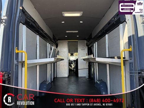 Used 2021 Ford Transit 250 148 High Roof Extended w/ Parcel Delivery Package image 7