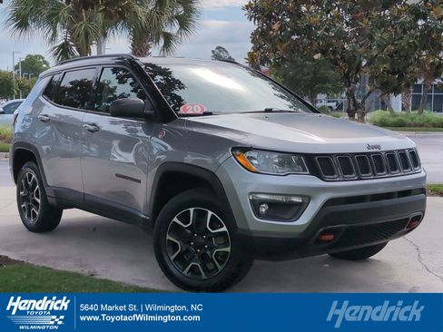 Used 2020 Jeep Compass Trailhawk AWD/4WD image 1