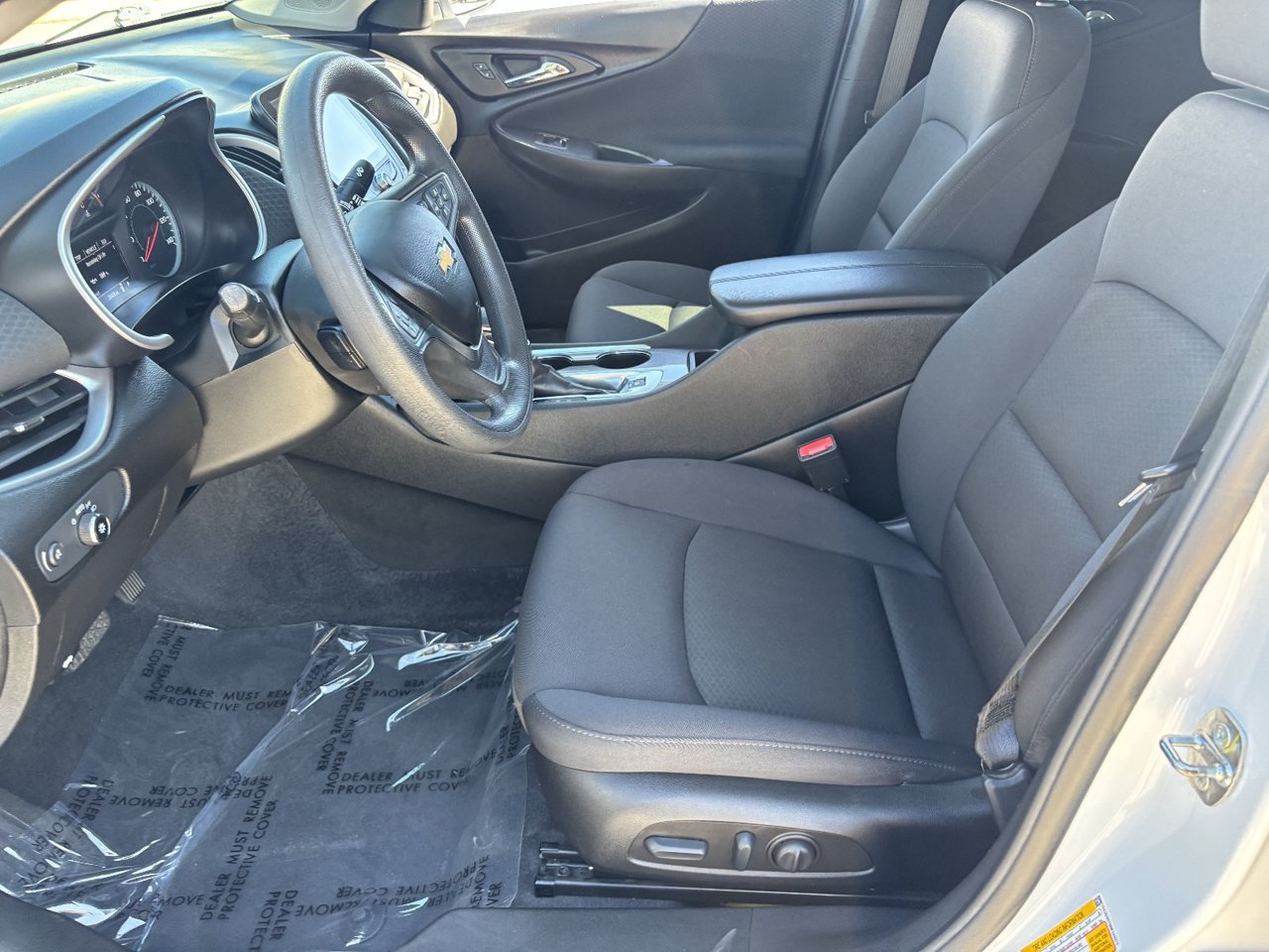 Used 2022 Chevrolet Malibu LT FWD image 17
