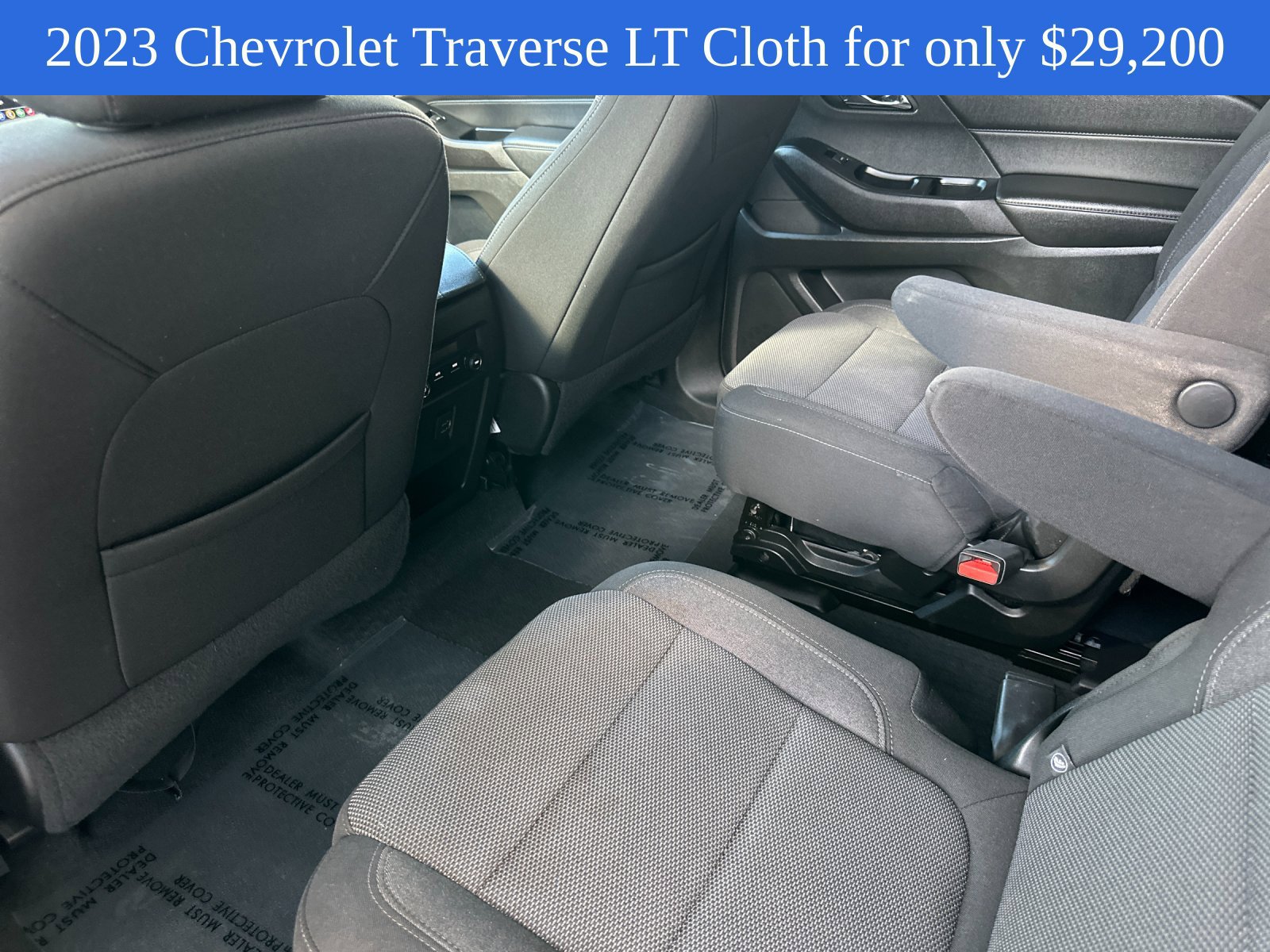 Used 2023 Chevrolet Traverse LT FWD image 13
