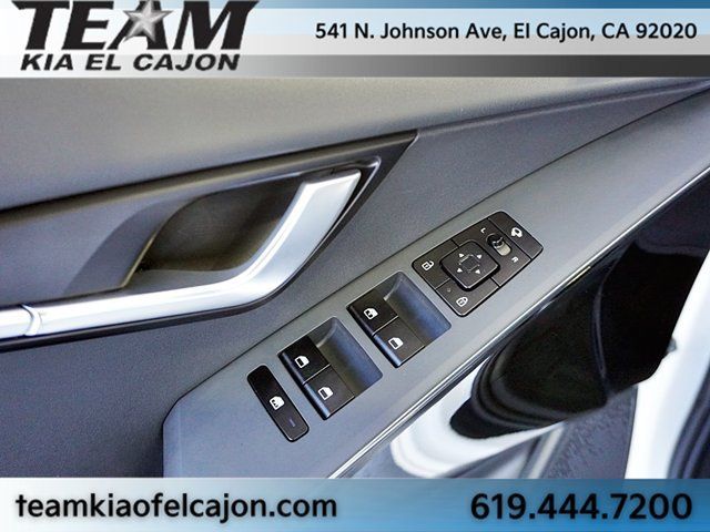 Certified 2025 Kia Niro EX Touring FWD image 26