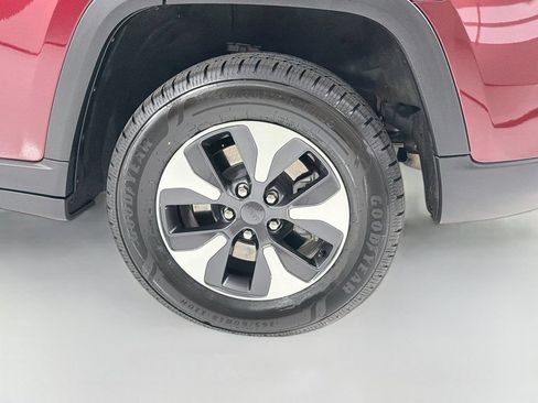 Used 2023 Jeep Grand Cherokee 4WD 4xe image 32