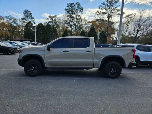 Used 2023 Chevrolet Silverado 1500 ZR2 w/ Technology Package image 6
