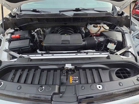 Used 2024 Chevrolet Silverado 1500 High Country w/ Technology Package image 9