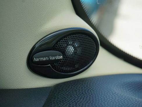 Used 2011 MINI Cooper Hardtop FWD image 12