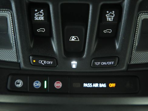 Used 2025 GMC Sierra 1500 Denali Ultimate AWD/4WD image 46