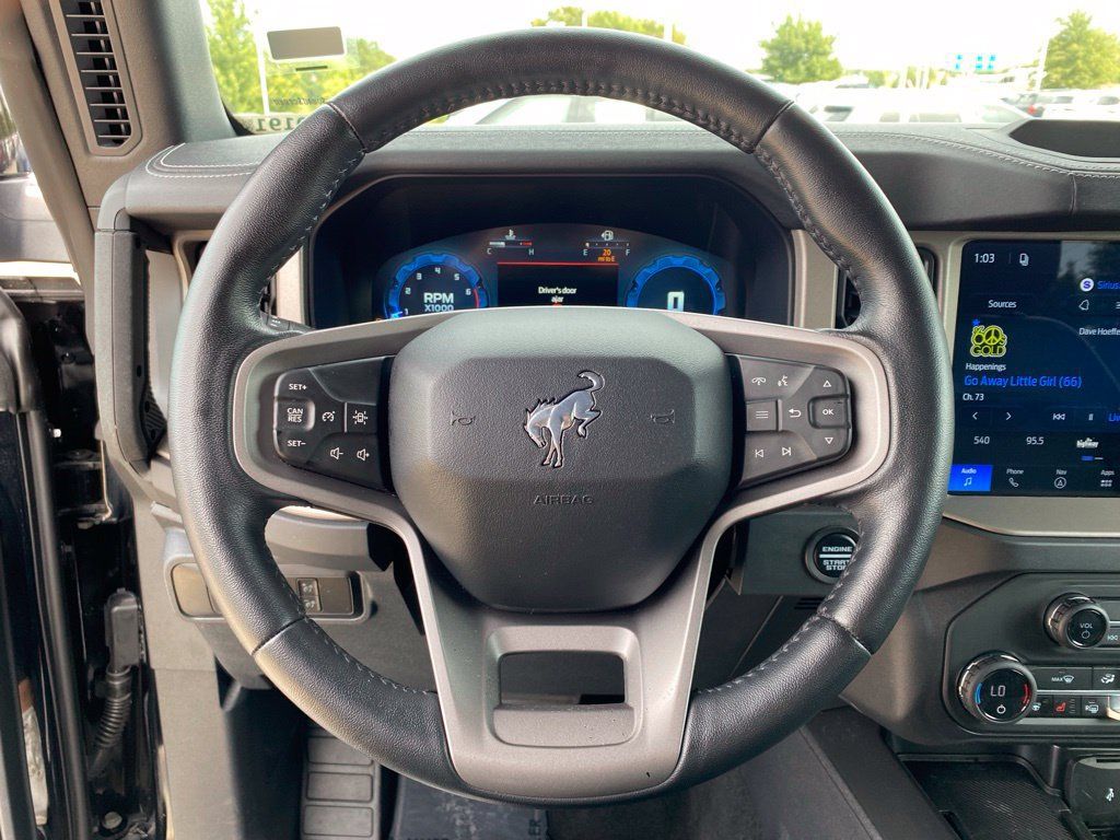 Used 2026 Ford Bronco Outer Banks AWD/4WD image 13