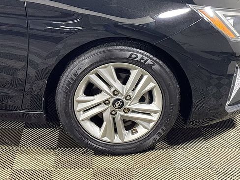 Used 2019 Hyundai Elantra SEL image 22