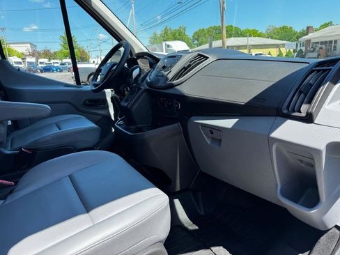 Used 2019 Ford Transit 250 130 Medium Roof RWD image 15