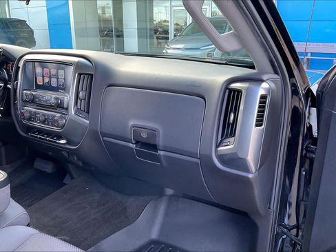 Used 2018 Chevrolet Silverado 1500 LT w/ Redline Edition image 18