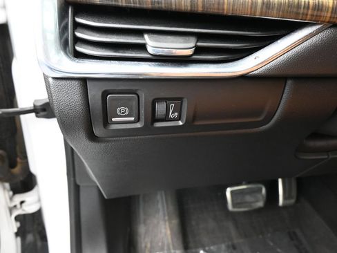 Used 2019 Cadillac XT4 Sport AWD/4WD image 13