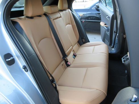 New 2025 Lexus UX 300h AWD image 19