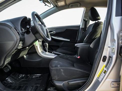 Used 2012 Toyota Corolla S image 9