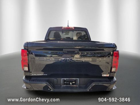 Used 2025 Chevrolet Colorado LT RWD image 4
