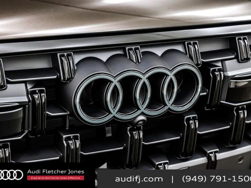 New 2025 Audi Q7 3.0T Prestige image 13