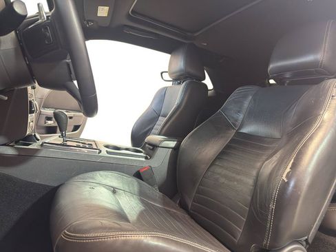 Used 2014 Dodge Challenger SXT RWD image 16