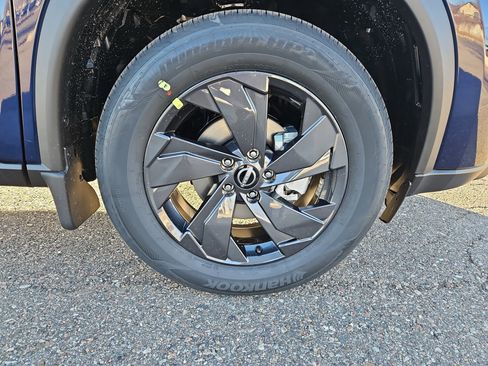 New 2026 Nissan Rogue SV w/ Cold Weather Package AWD/4WD image 23