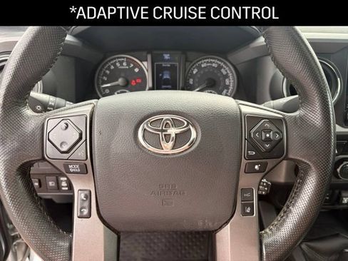 Used 2022 Toyota Tacoma TRD Off-Road w/ TRD Premium Off Road Package AWD/4WD image 12