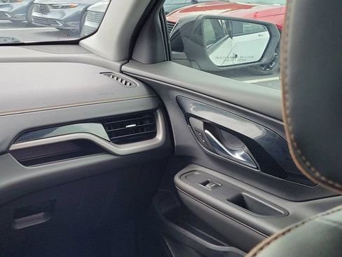 Used 2022 GMC Terrain AT4 w/ Infotainment Package II AWD/4WD image 4