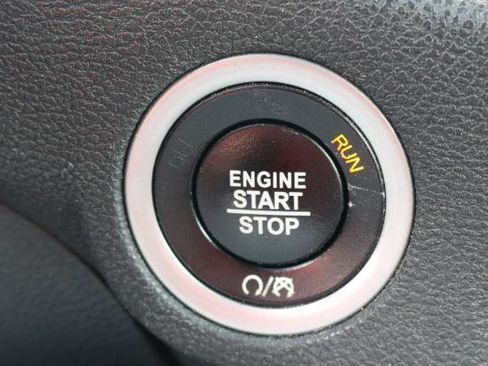 Used 2019 Dodge Charger SXT AWD/4WD image 12