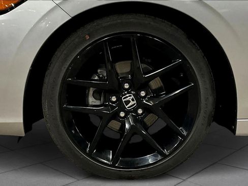 Used 2023 Honda Civic Sport image 10