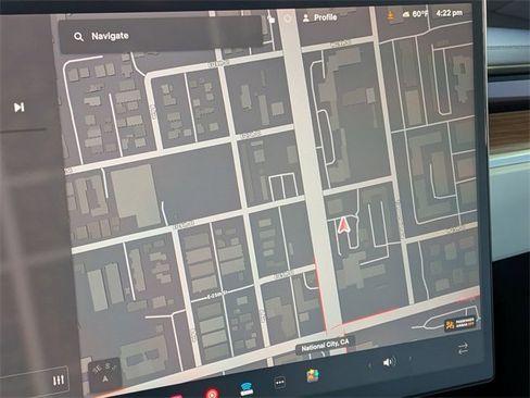 Used 2025 Tesla Model X image 20