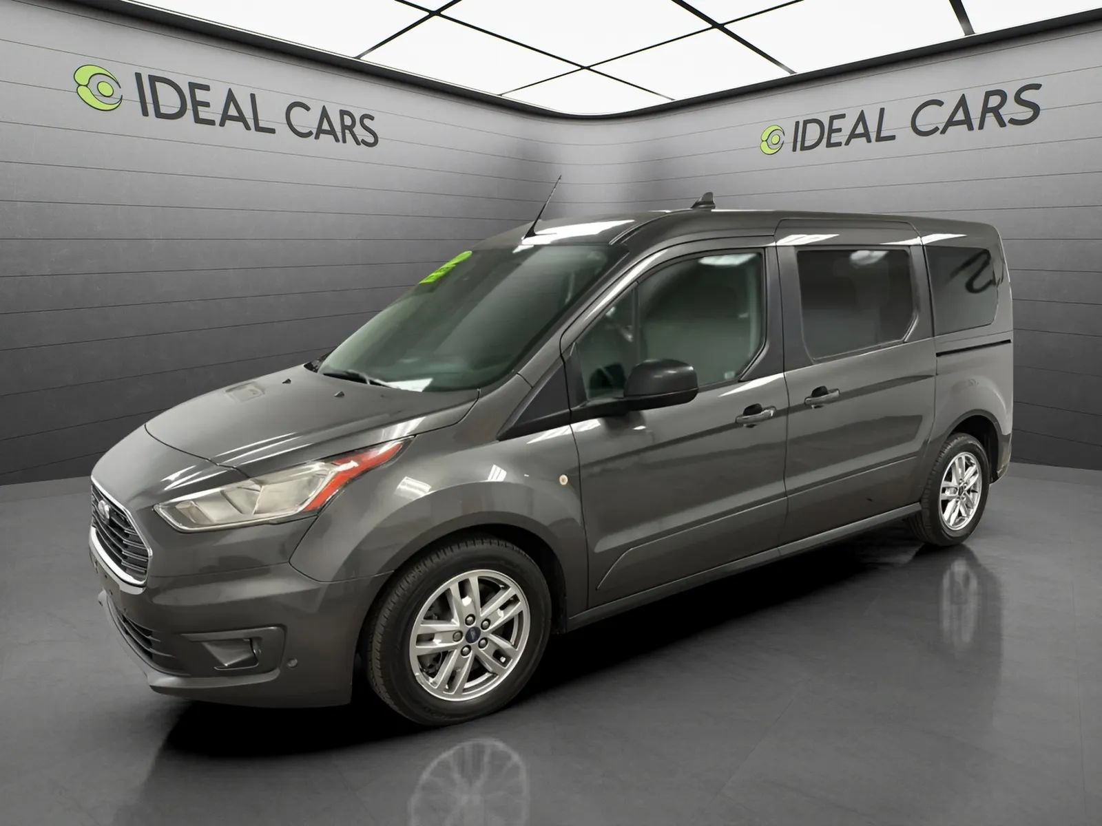 Used 2019 Ford Transit Connect XLT FWD image 1