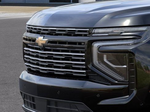 New 2026 Chevrolet Suburban High Country AWD/4WD image 13