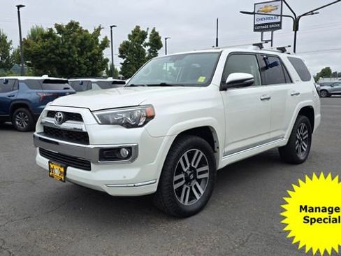 Used 2018 Toyota 4Runner 4WD image 1