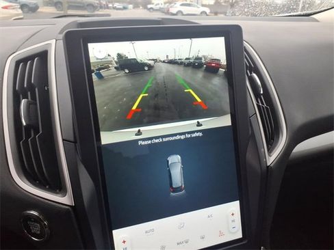 Certified 2023 Ford Edge SEL w/ Convenience Package image 17