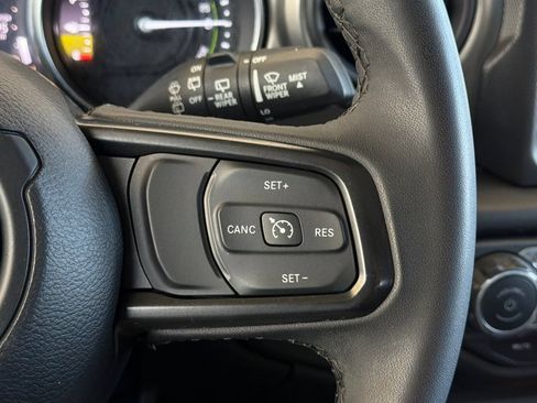 Used 2023 Jeep Wrangler Unlimited w/ 8.4" Radio Group AWD/4WD image 28