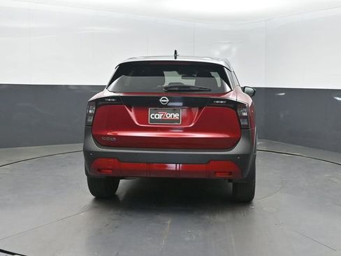 Used 2025 Nissan Kicks SV image 29