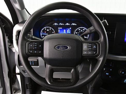 Used 2024 Ford F350 XLT image 21