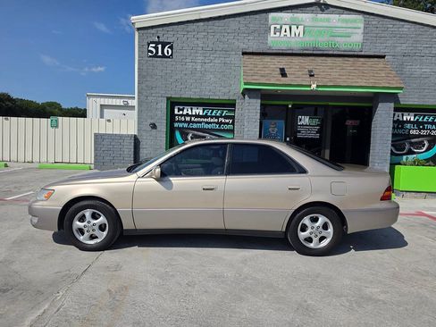 Used 1999 Lexus ES 330 FWD image 17