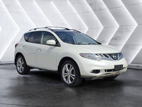 Used 2011 Nissan Murano LE AWD/4WD image 2
