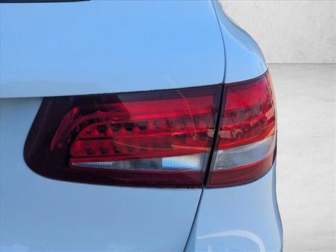 Used 2016 Mercedes-Benz GLC 300 image 8