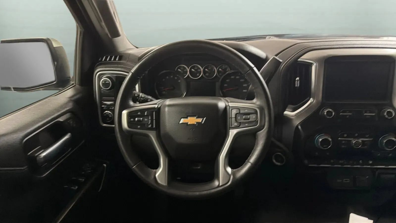 Used 2022 Chevrolet Silverado 1500 LT RWD image 10