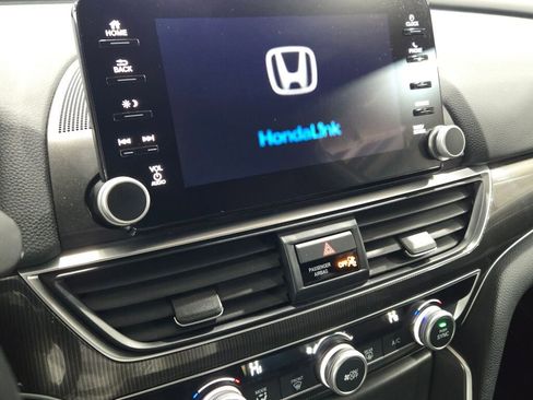 Used 2019 Honda Accord Sport image 26