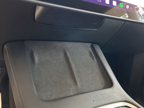 Used 2022 Tesla Model Y Performance image 46