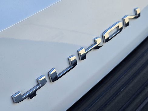 Used 2025 GMC Yukon XL Denali image 18