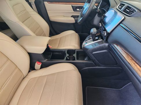 Used 2019 Honda CR-V Touring image 13