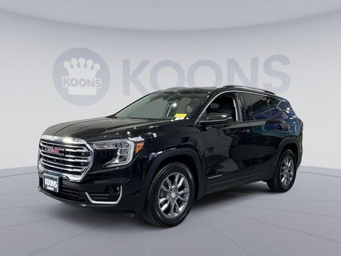 Used 2022 GMC Terrain SLT w/ Tech Package AWD/4WD image 1