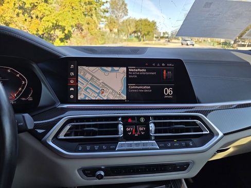 Used 2022 BMW X5 M50i w/ Executive Package image 14