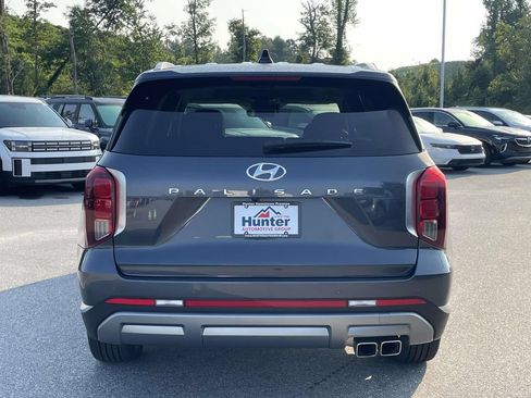 Certified 2025 Hyundai Palisade Limited AWD/4WD image 29