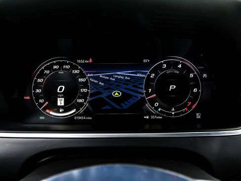 Used 2023 Jaguar F-TYPE Coupe image 18